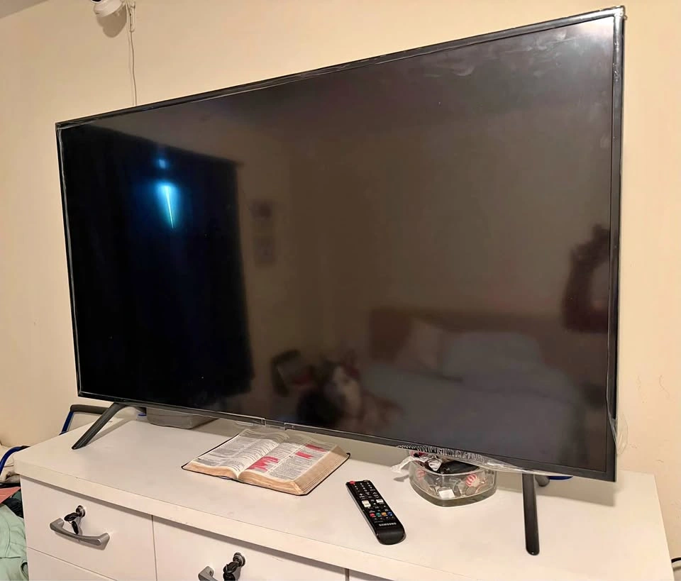 Samsung 50" Smart TV