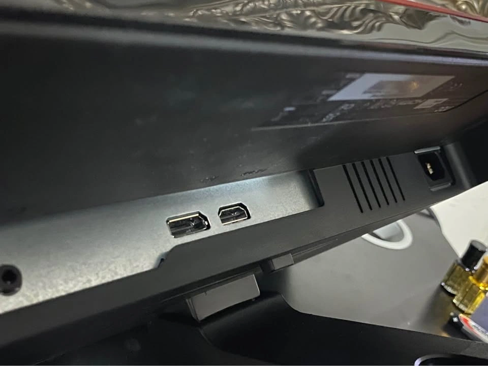 144Hz AOC Gaming Monitor - photo 3