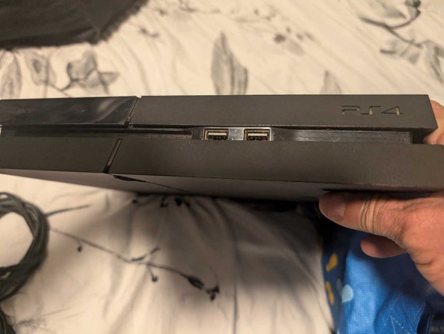 Sony PS4 - photo 4