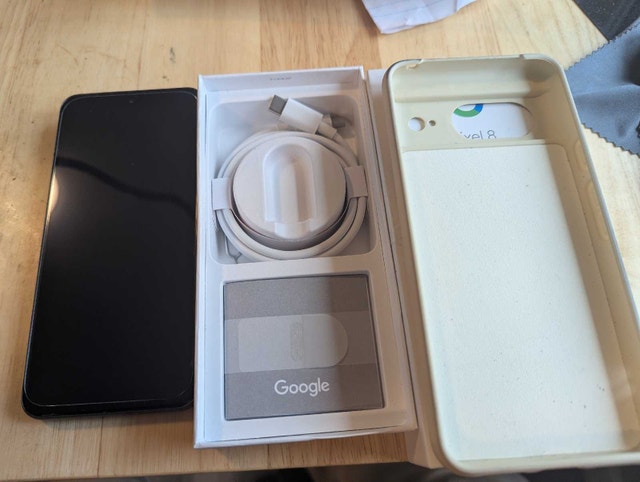 Brand new Pixel 8