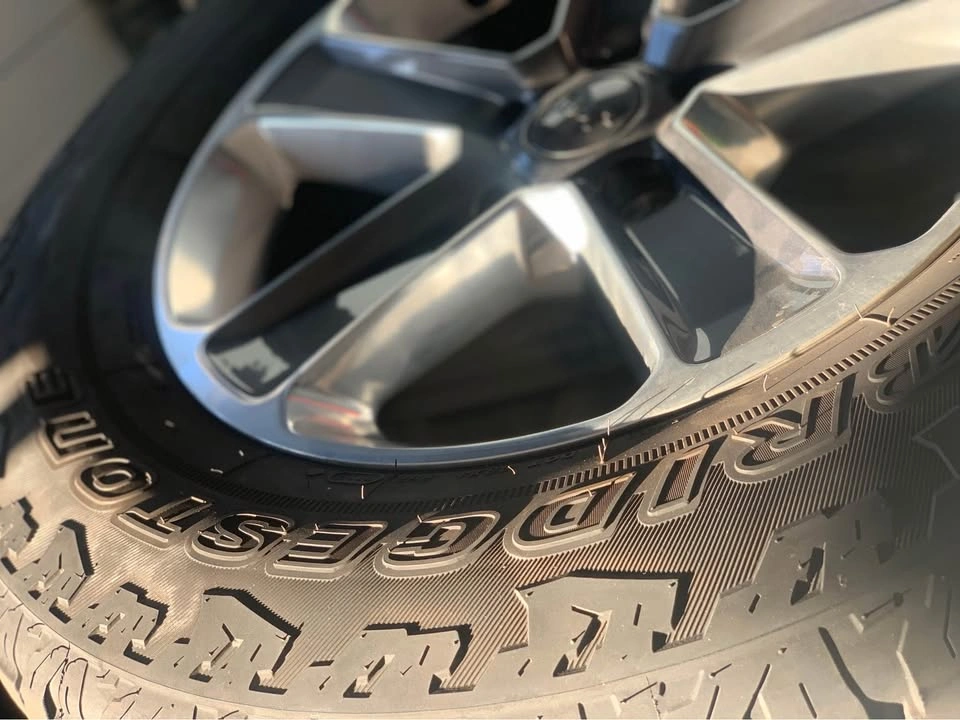 Jeep Wrangler Tires with Rims - 2020 Bridgestone