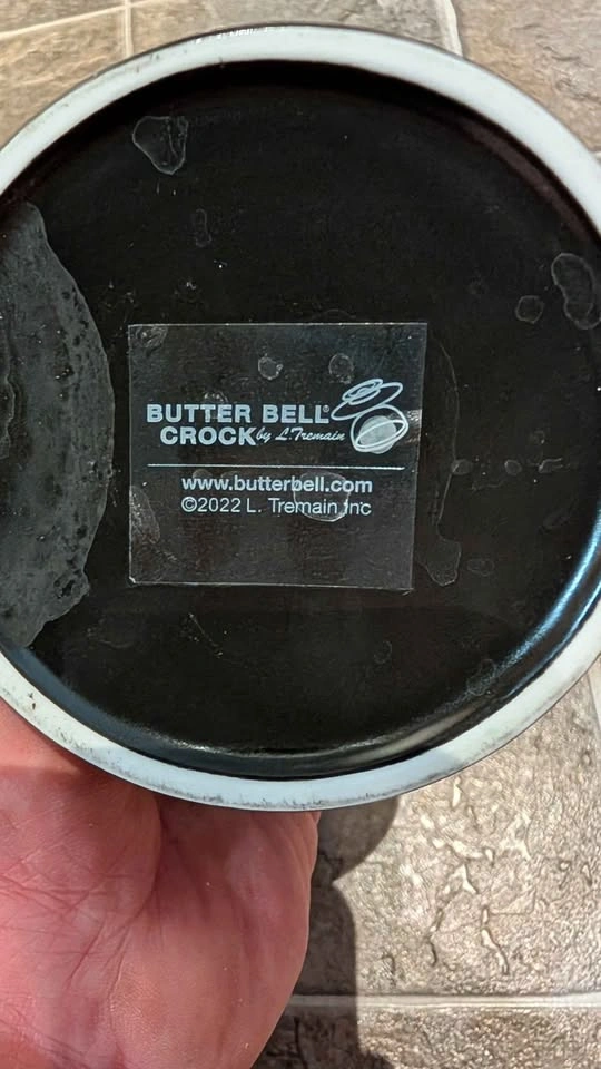 L. Tremain Butter Bell Crock - photo 4