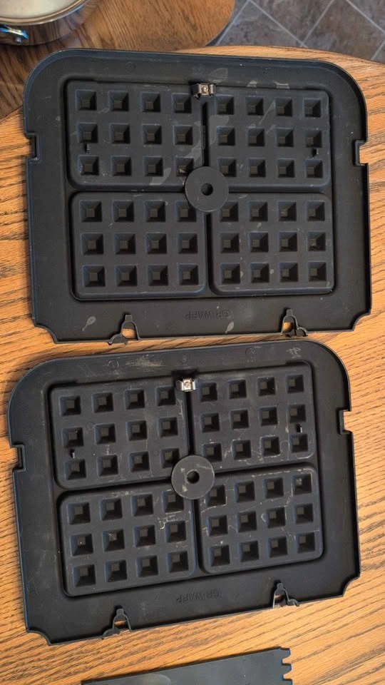 Cuisinart Waffle Maker Plates & Cleaning Tool for Griddler - photo 5