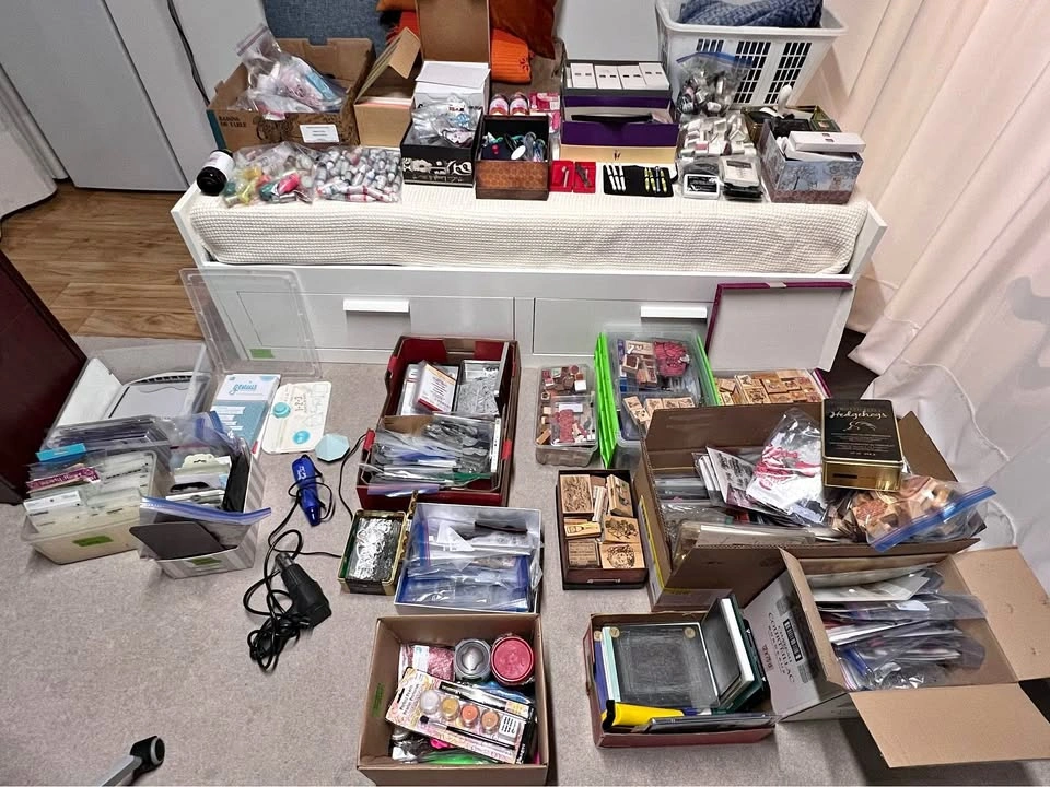 SCRAPBOOKING LOT!