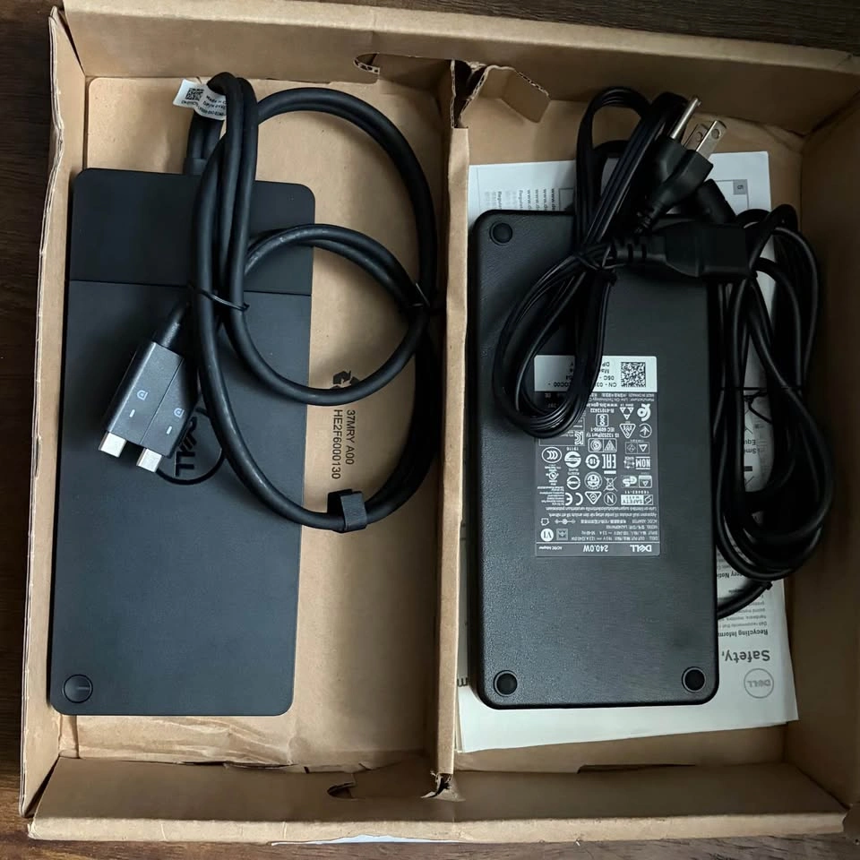 Dell WD19DC Docking Station with 240W Power Adapter - photo 2
