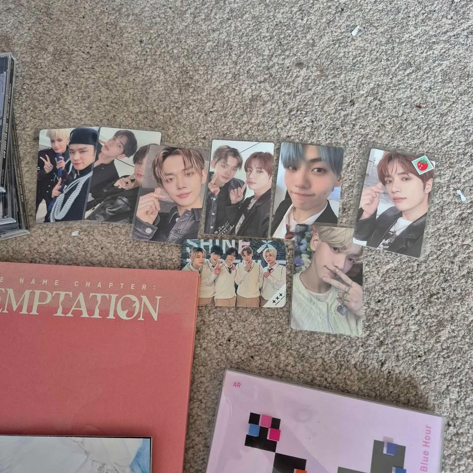 TXT (Tomorrow x Together) Albums & Photocards - photo 2