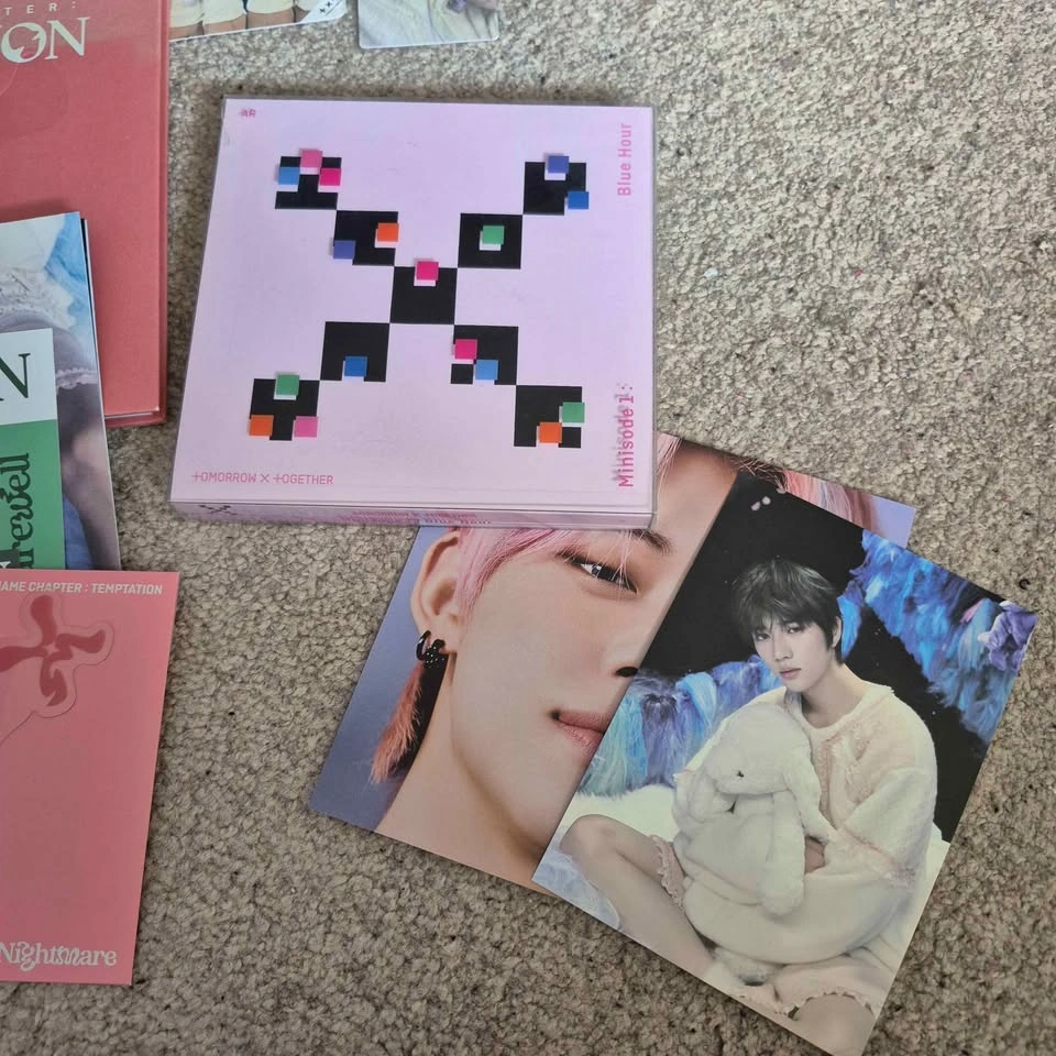 TXT (Tomorrow x Together) Albums & Photocards - photo 4
