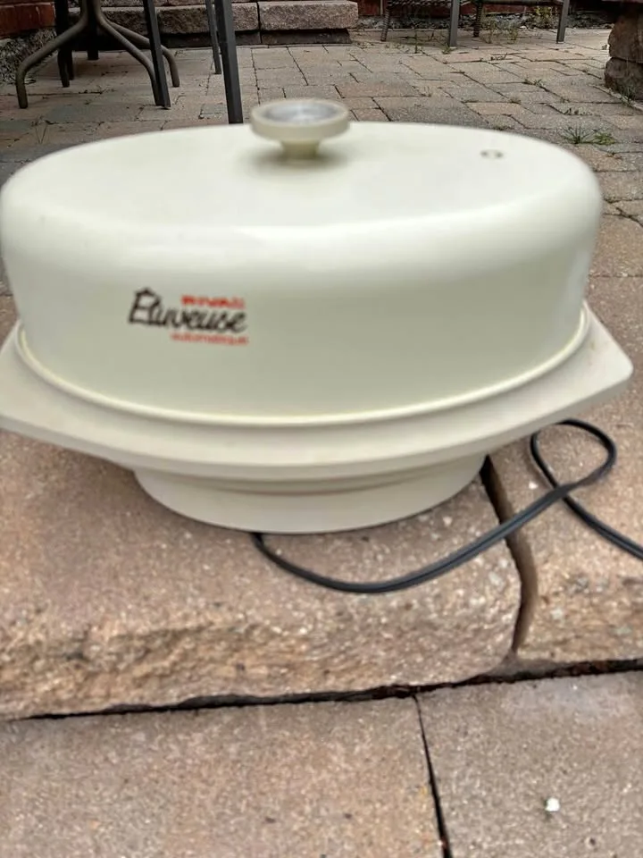 Elineuse Rice Cooker thumbnail