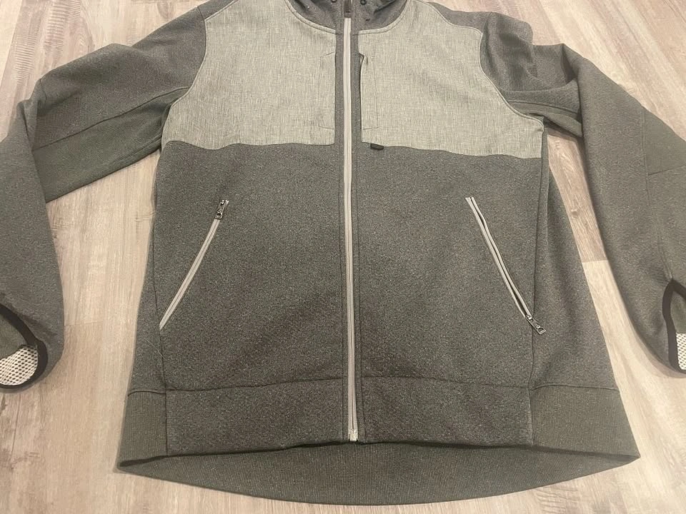 Oakley Men's "The Progression Flee" Hoodie (XL) - photo 3