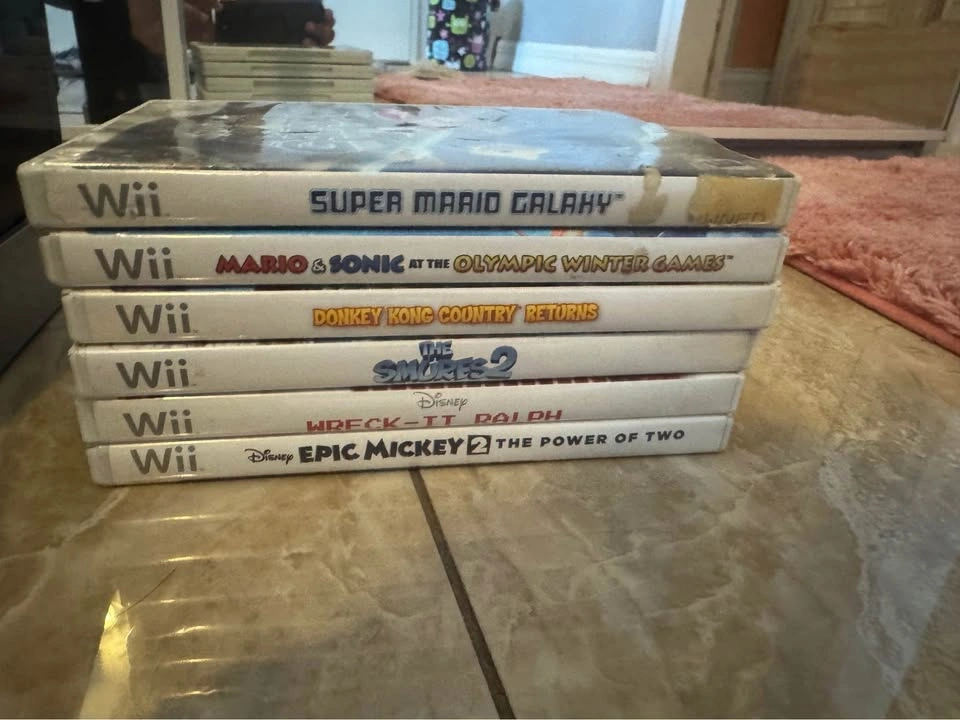 Nintendo Wii + Accessories and Games - photo 3