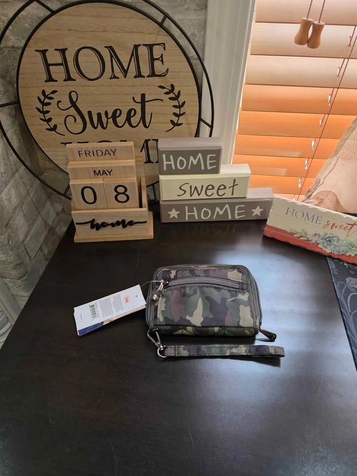 Lug Rodeo 2 Compact Wallet - Camo Green - photo 4