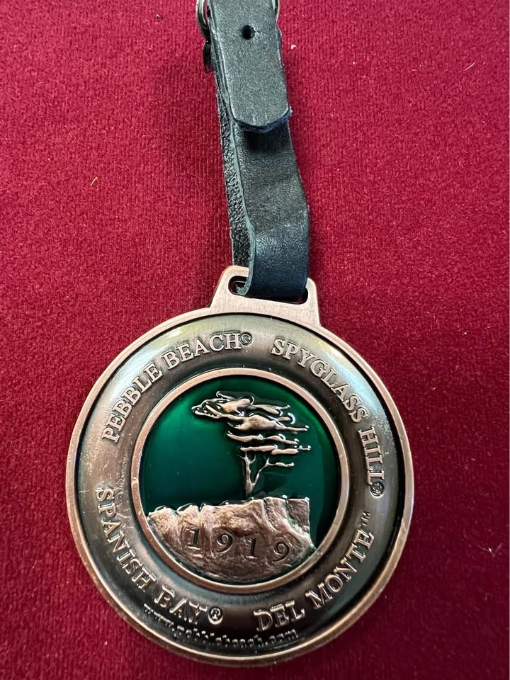 Pebble Beach Resorts Metal Golf Bag Tag Medallion - photo 2