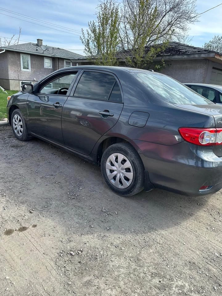 2013 Toyota Corolla - photo 5