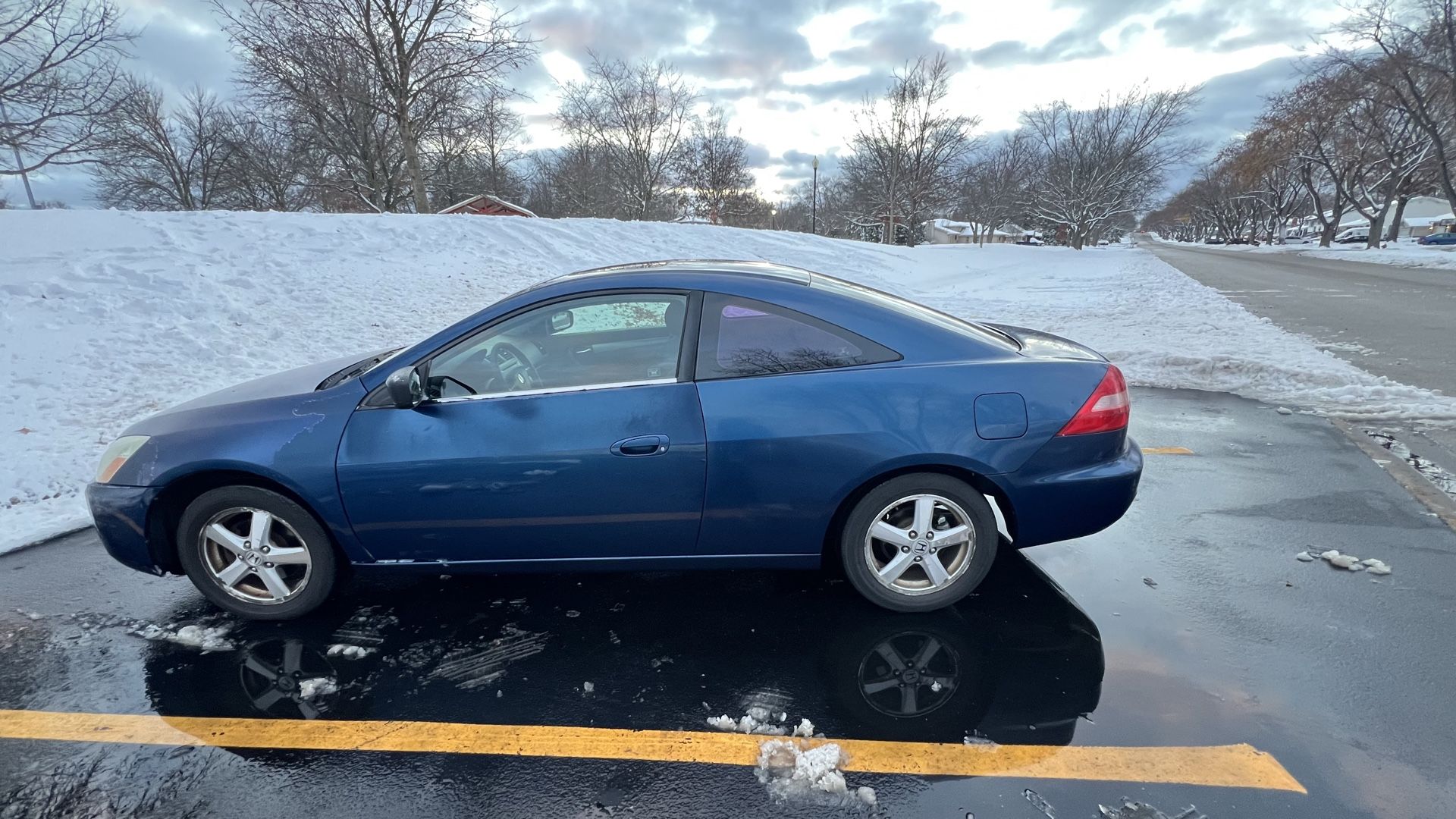 2004 Honda Accord - photo 2