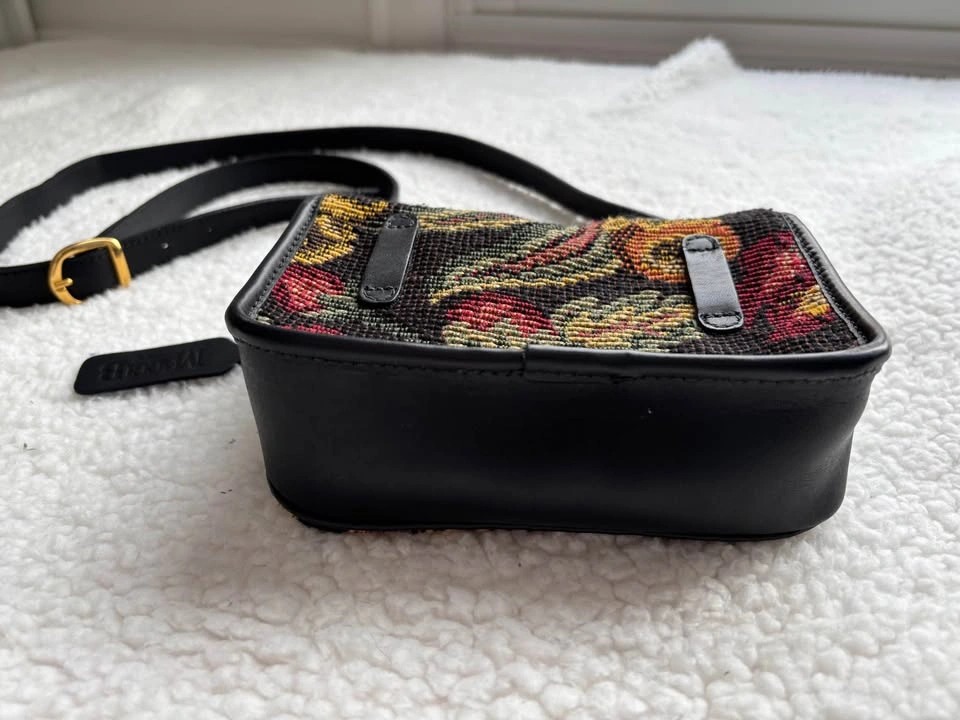 Maggi B Canadian Vintage Floral Tapestry Crossbody Bag - photo 3