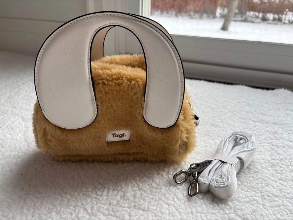 Tagi Designer 'Call Me' Fuzzy Faux Fur Tan and White Handbag - photo 2