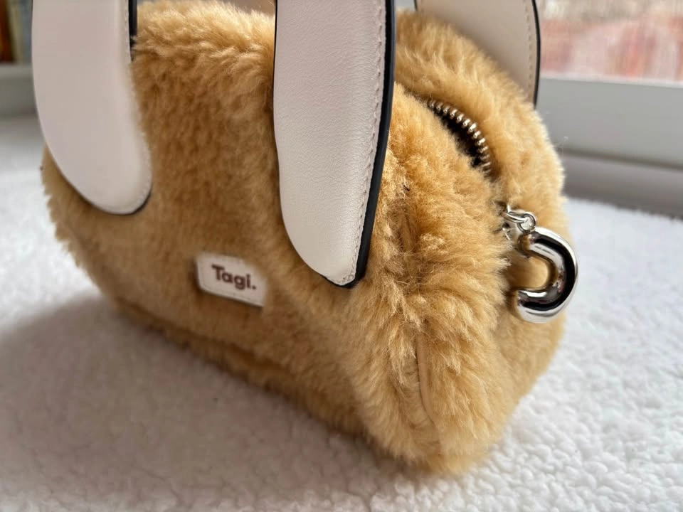 Tagi Designer 'Call Me' Fuzzy Faux Fur Tan and White Handbag - photo 5