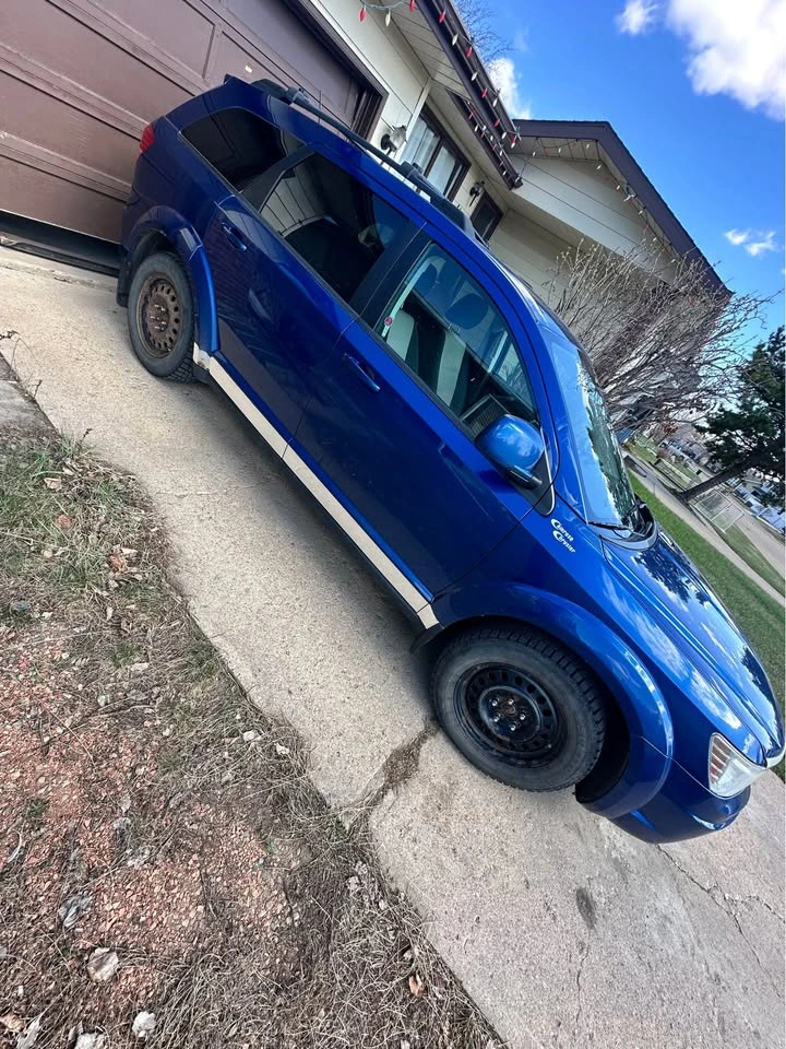 2009 Dodge Journey – Low KM & Family Ready - photo 3