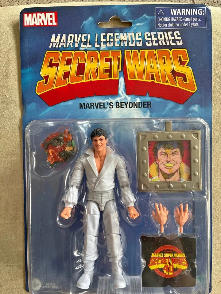 Hasbro Marvel Legends Secret Wars Beyonder Figure