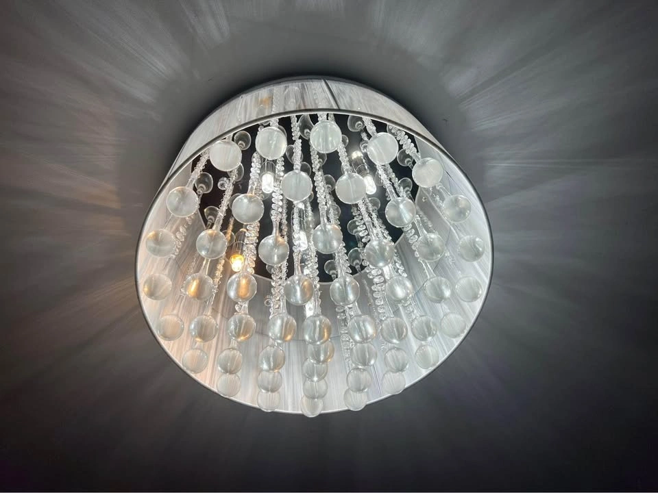 Crystal Chandelier 18" Wide, 12.5" Height - New in Box - photo 4