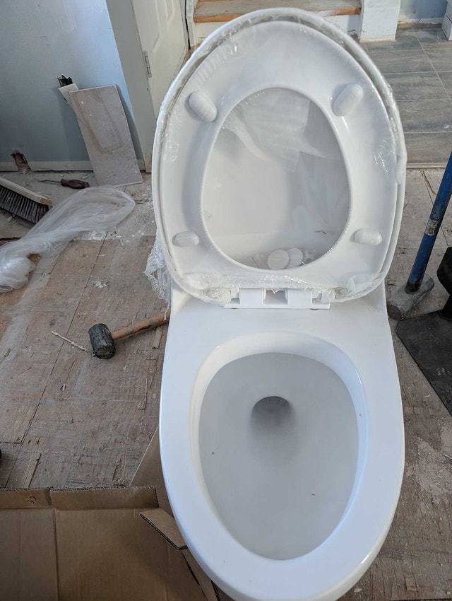 3 Brand New Toilets - photo 5