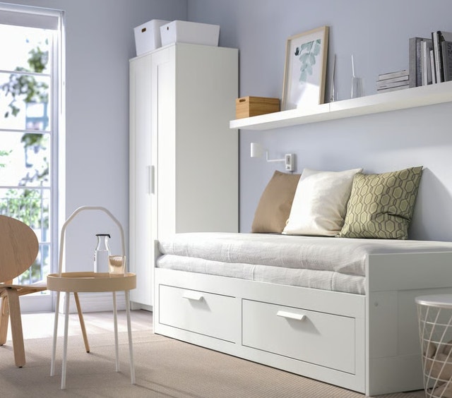 IKEA BRIMNES Daybed frame with 2 drawers and mattresses - photo 2
