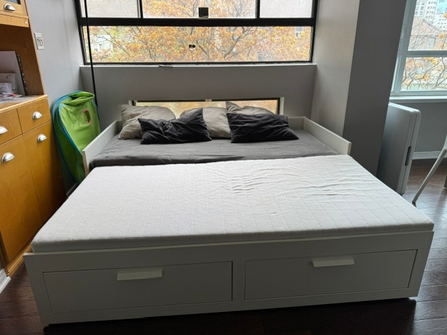 IKEA BRIMNES Daybed frame with 2 drawers and mattresses - photo 4