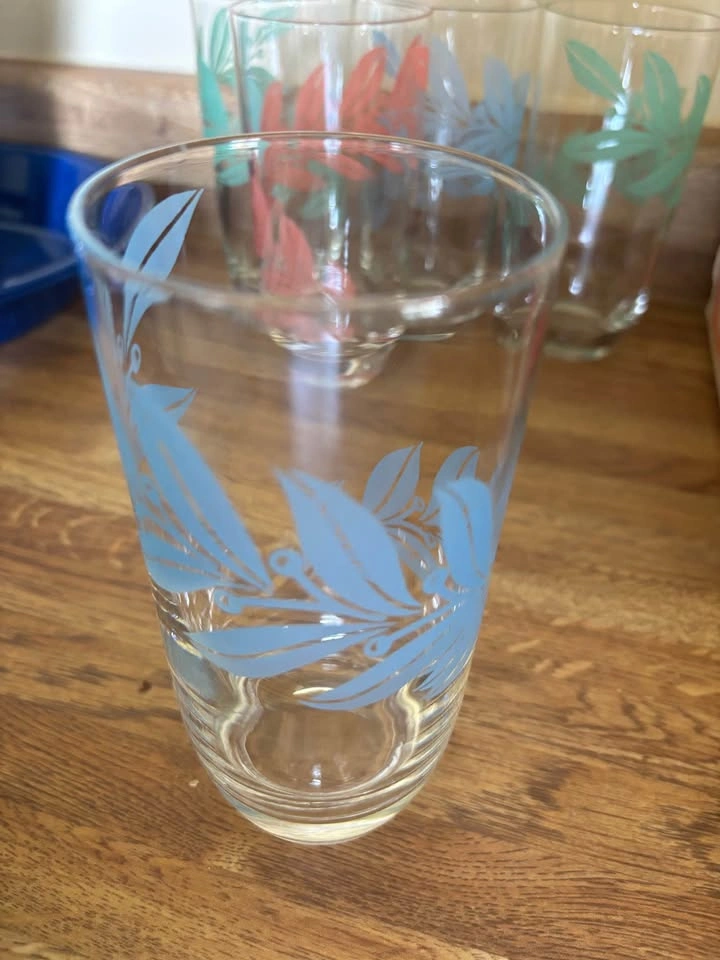 Vintage MCM Leaf Drinking Glasses - Set of 5 - photo 2