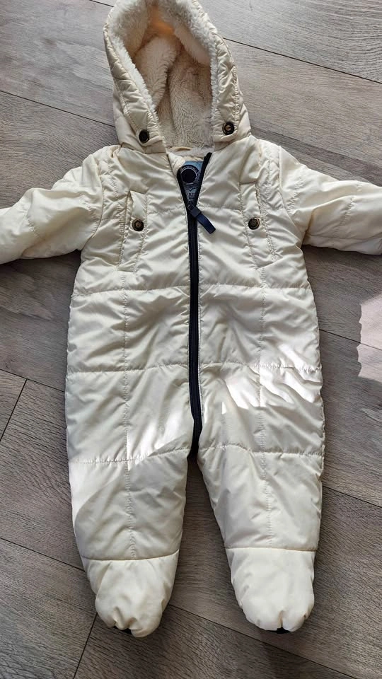 Baby snowsuits 3-9 M (5 in total)