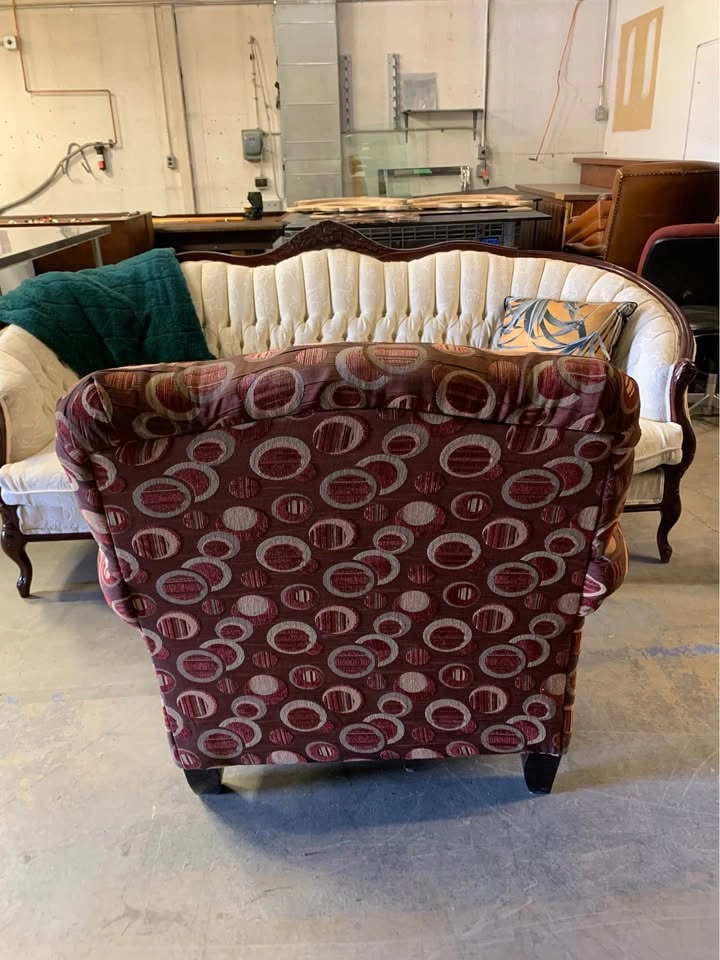 Patterned Accent Chair w/ Pillow - photo 3
