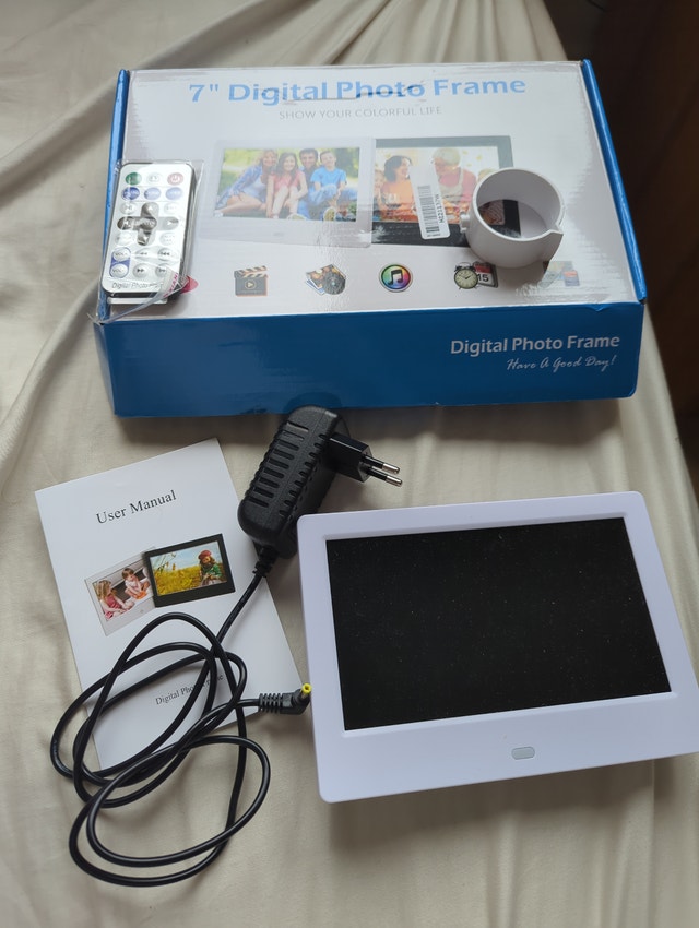 7" Digital Photo Frame