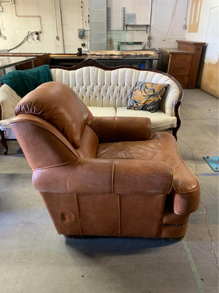 Brown Leather Armchair & Ottoman Set w/ Nailhead Trim - photo 5