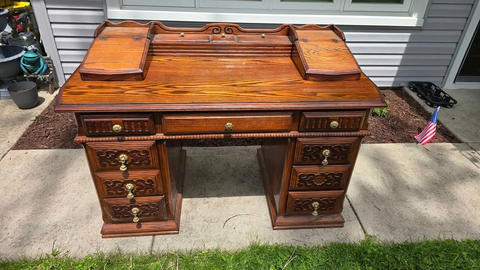 POP-UP YARD SALE - photo 4