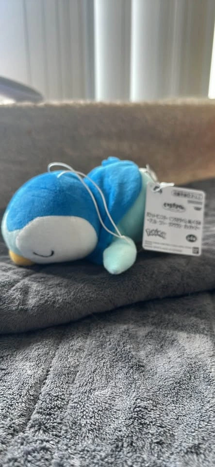 Pokemon Piplup Sleeping Plush - Japan Claw Game Exclusive - photo 2