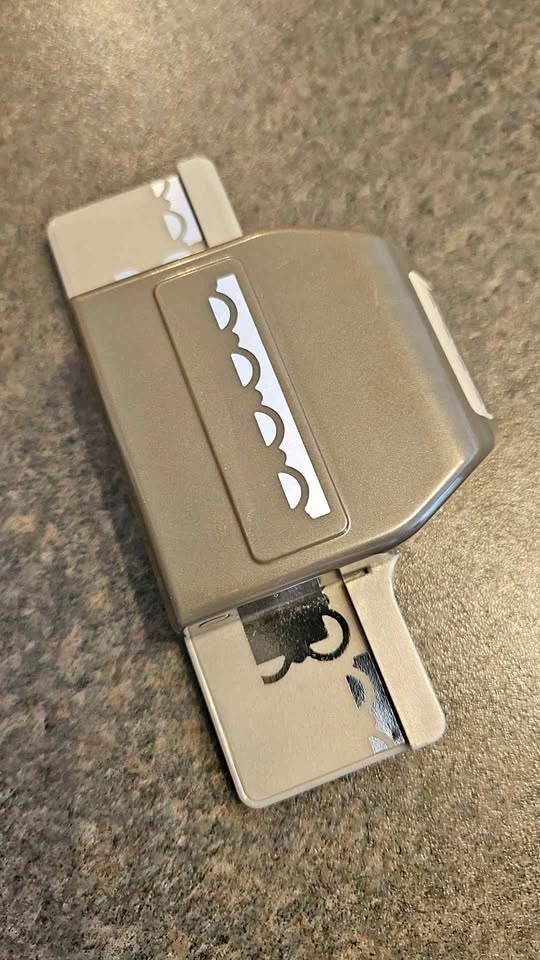 Stampin' Up Edge Punch