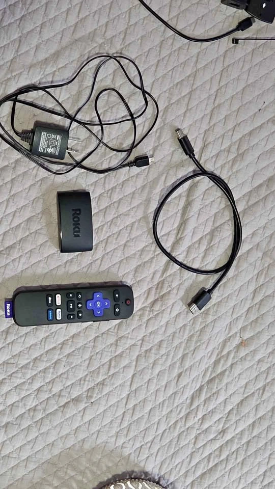 Roku Streaming Player with Remote and Cables
