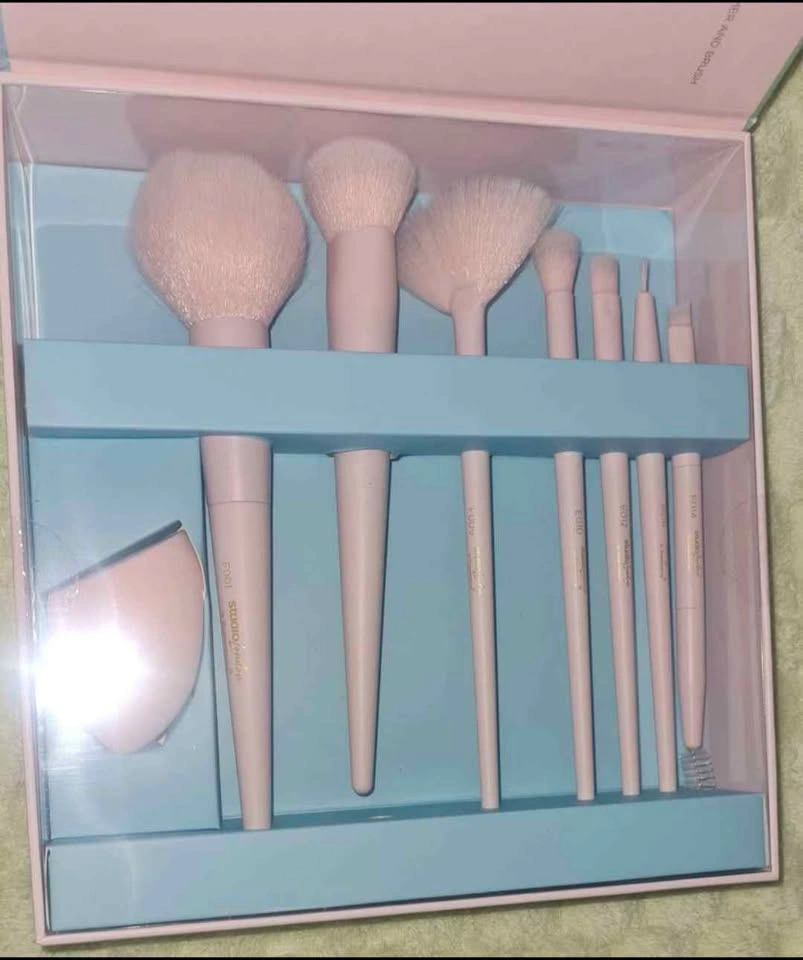 Studio London Ultimate Brush Collection – 8 Piece Set - photo 2