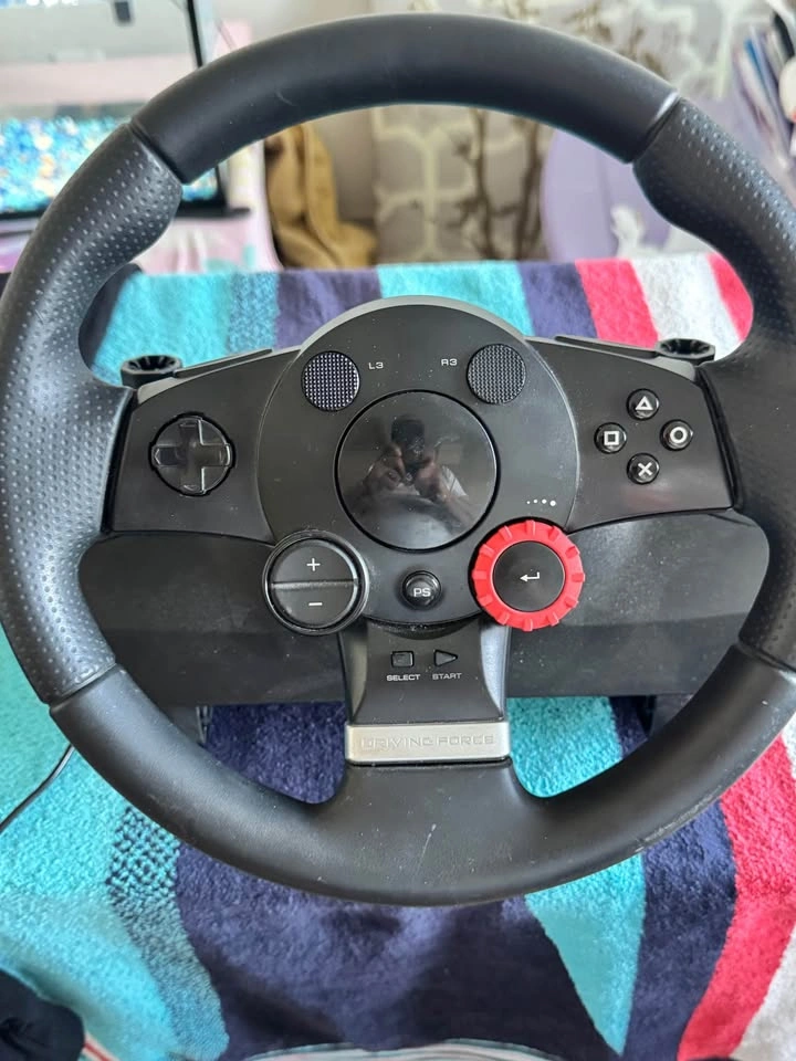 PS3 SLIM 160 GB with Logitech Wheel & 13 Games - photo 2