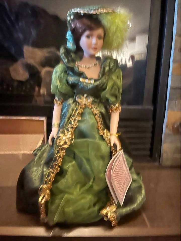 Vanessa Ricardi Porcelain Doll 2002 with Certificate