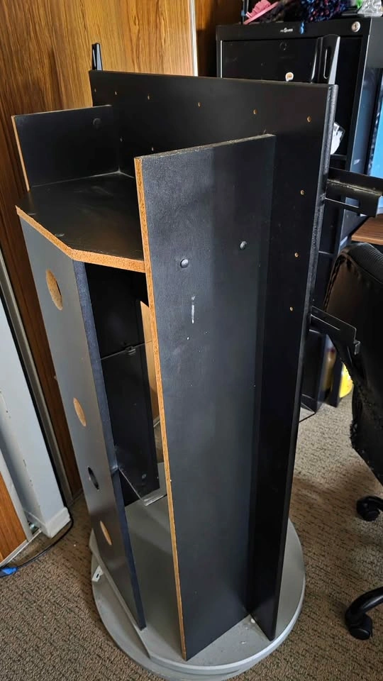 Euc tv stand - photo 3