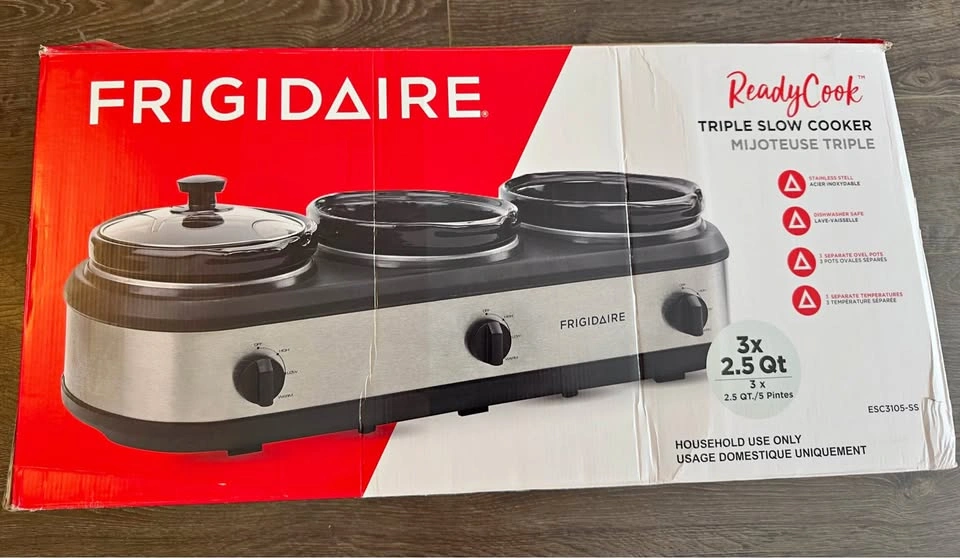 Frigidaire Triple Slow Cooker - 3 x 2.5 Qt