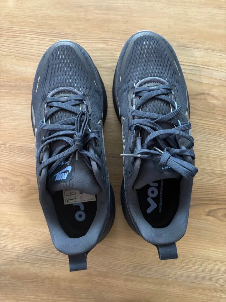 Brand New Nike Vomero 18 Running Shoes - Men's 7.5 - photo 2