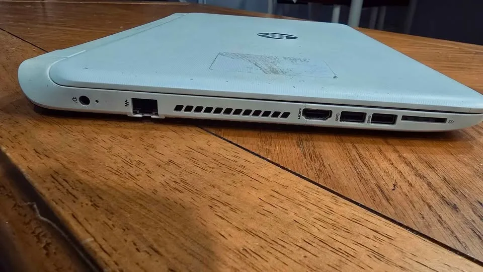 HP Pavilion 15" Laptop - Intel i5 - Beats Audio - photo 5