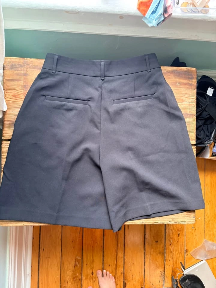 BNWT Oak and Fort dress shorts - photo 2