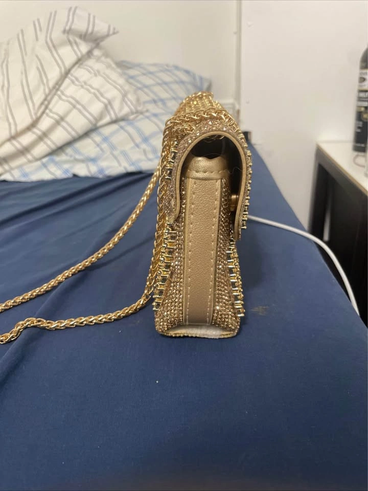 Gold rhinestone purse - photo 3