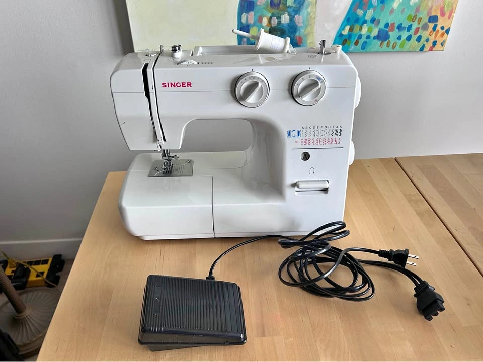 Singer Model 1120 Sewing Machine