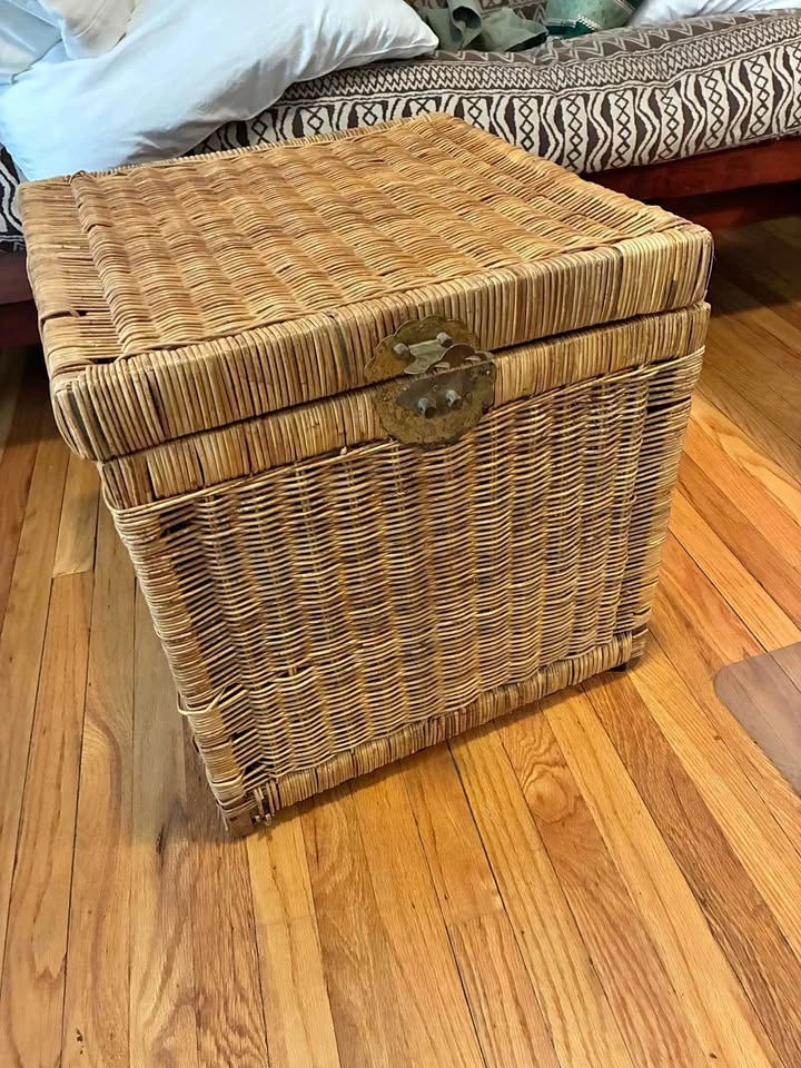 Wicker storage cube