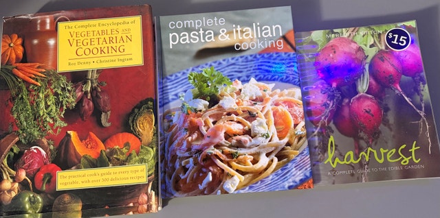 Cookbook Bundle: Veggie, Italian & Foraging