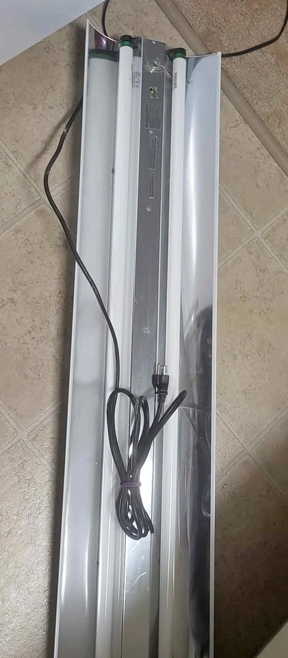 Grow light 4 foot