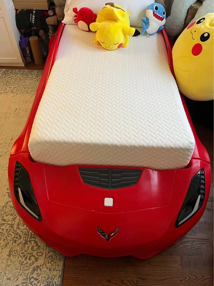 Red Corvette Z06 Car Bed Frame with Mattress - photo 3